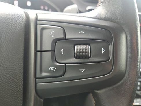 Used 2023 GMC Sierra 1500 AT4 w/ AT4 Preferred Package AWD/4WD image 36
