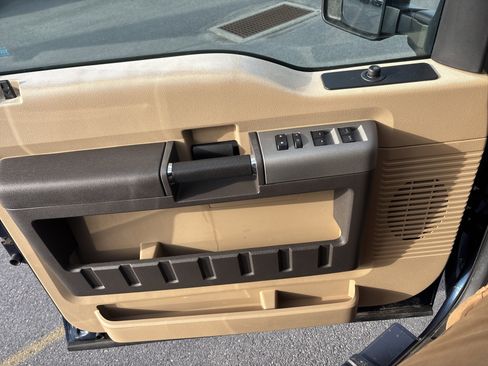 Used 2016 Ford F350 XLT w/ XLT Value Package image 13