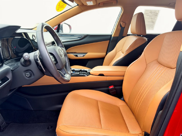 Used 2025 Lexus NX 250 FWD w/ Accessory Package (K3) image 15
