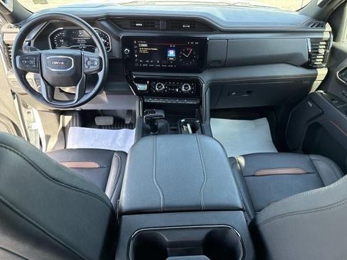 Used 2023 GMC Sierra 1500 AT4 w/ AT4 Premium Package AWD/4WD image 20