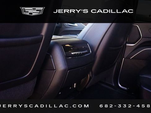 Used 2022 Cadillac Escalade Luxury w/ LPO, Floor Liner Package image 23