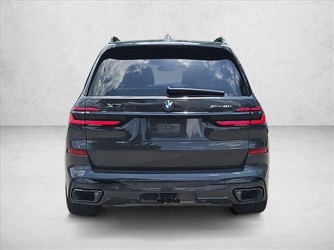 Used 2026 BMW X7 xDrive40i w/ M Sport Package AWD/4WD image 7