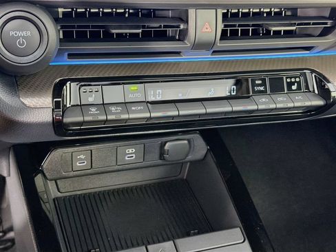 New 2027 Toyota Prius XLE FWD image 19