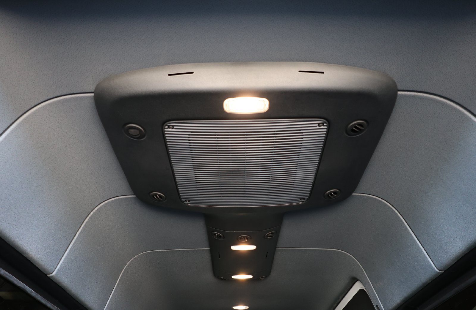 Used 2024 Mercedes-Benz Sprinter 2500 image 30