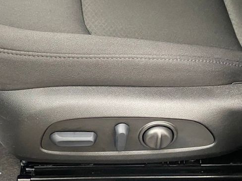 New 2025 Chevrolet Malibu LT image 8