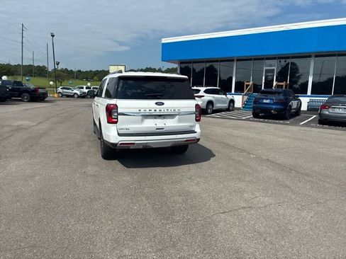 Used 2024 Ford Expedition Max Limited AWD/4WD image 32