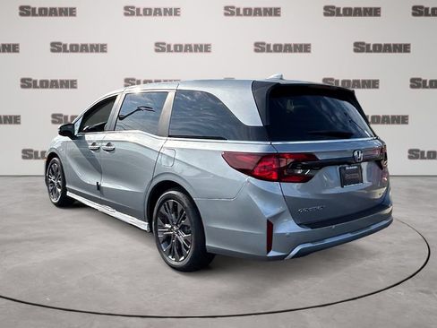 New 2026 Honda Odyssey Touring image 3