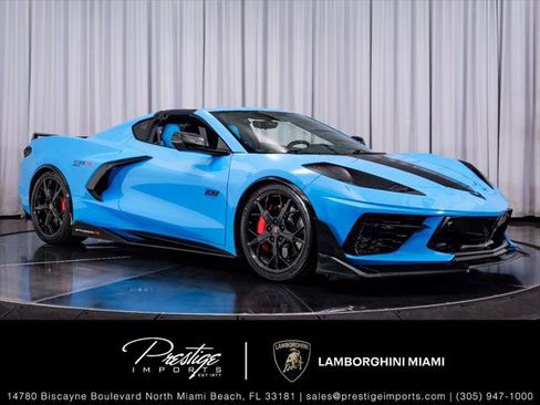 Used 2023 Chevrolet Corvette Stingray Premium Cpe w/ Z51 Performance Package RWD image 1