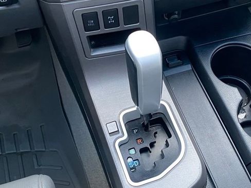 Used 2011 Toyota Sequoia Limited image 19