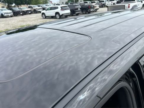 Used 2019 Dodge Durango R/T w/ Technology Group AWD/4WD image 12