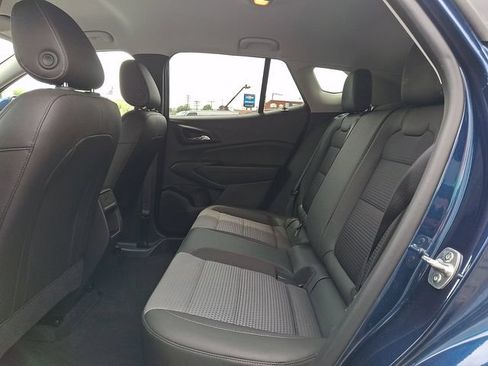 Used 2024 Chevrolet Trax LT w/ Driver Confidence Package FWD image 10