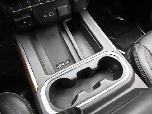 Used 2022 Chevrolet Silverado 1500 High Country image 27