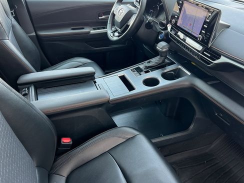 Certified 2022 Toyota Sienna XSE w/ XSE Plus Package AWD/4WD image 16