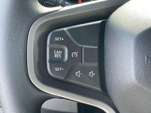 New 2025 Ford Bronco 4-Door image 5