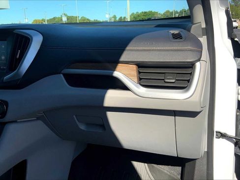 Used 2020 GMC Terrain SLE w/ Driver Convenience Package image 20