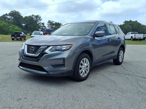 Used 2018 Nissan Rogue S FWD image 3