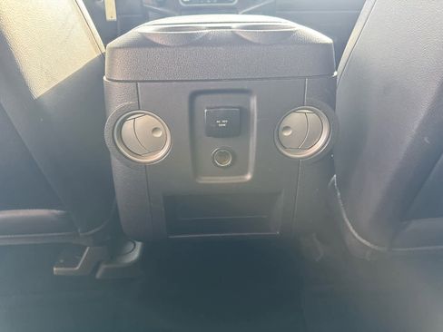 Used 2012 Ford F350 Lariat w/ Chrome Pkg image 37