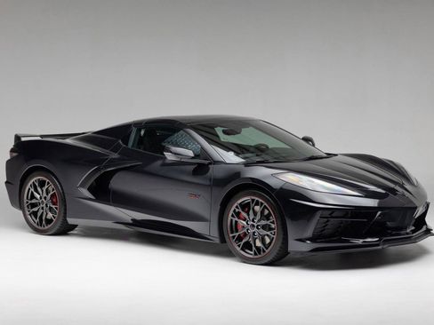 Used 2023 Chevrolet Corvette Stingray Premium Conv w/ Z51 Performance Package image 24