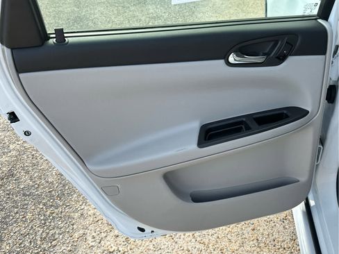 Used 2016 Chevrolet Impala Limited LS image 35