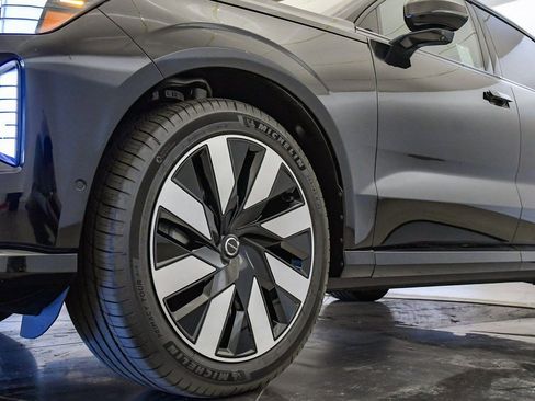 New 2025 Volvo EX90 Ultra w/ Protection Package Premier image 10