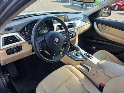 Used 2017 BMW 320i Sedan RWD image 9
