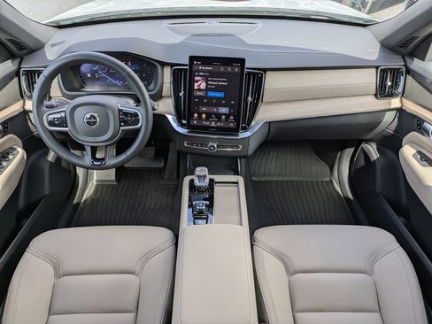 Used 2026 Volvo XC90 B6 Plus w/ Protection Package Premier AWD/4WD image 21