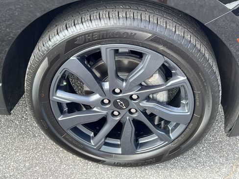 Used 2022 Chevrolet Equinox RS w/ RS Leather Package image 13