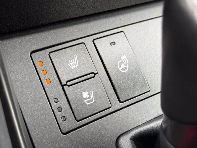 Used 2023 Lexus IS 300 AWD w/ Comfort Package image 31