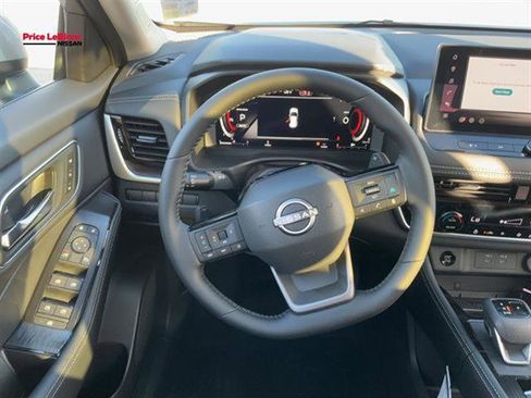 New 2026 Nissan Rogue Platinum AWD/4WD image 32