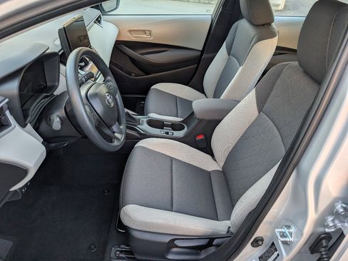 Used 2026 Toyota Corolla LE image 2