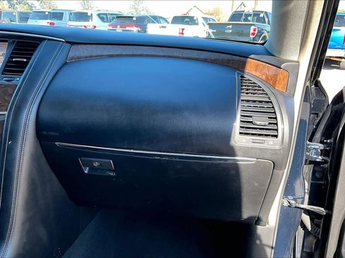 Used 2015 INFINITI QX80 Luxe w/ 22" Wheel Package image 19