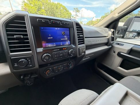 Used 2021 Ford F250 XL w/ STX Appearance Package AWD/4WD image 12