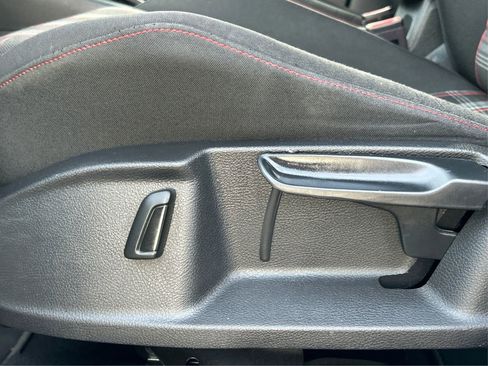 Used 2017 Volkswagen GTI S image 19