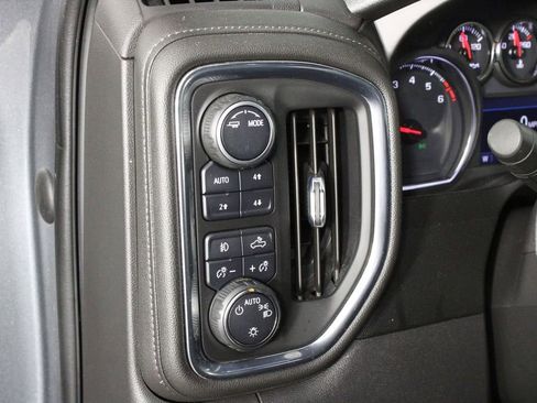 Used 2021 Chevrolet Silverado 1500 RST image 18