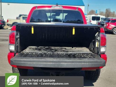 Used 2023 Toyota Tacoma TRD Off-Road w/ Technology Package image 17