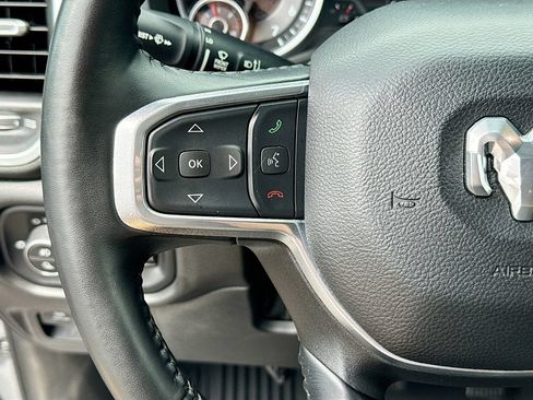 Used 2022 RAM 1500 Laramie AWD/4WD image 13