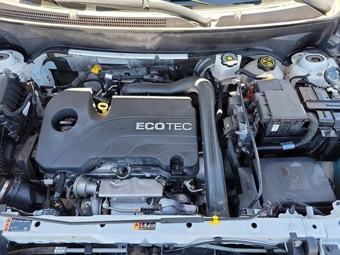 Used 2022 Chevrolet Equinox LS w/ LS Convenience Package image 13