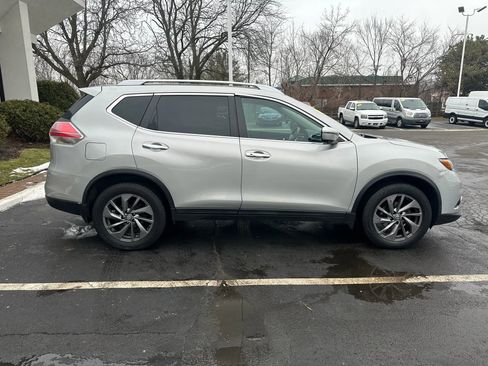 Used 2016 Nissan Rogue SL w/ SL Premium Package image 8