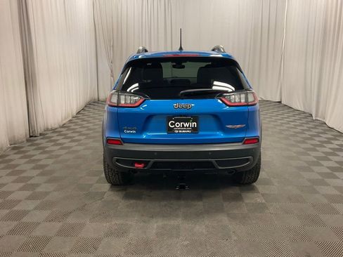 Used 2019 Jeep Cherokee Trailhawk w/ Cold Weather Group image 4