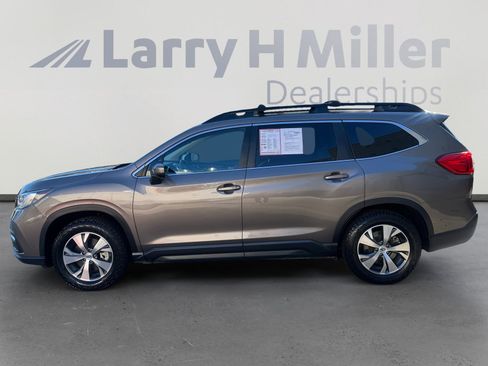Used 2021 Subaru Ascent Premium w/ Convenience Package AWD/4WD image 2