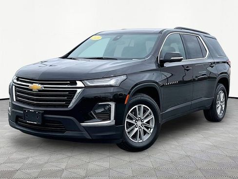 Used 2023 Chevrolet Traverse LT FWD image 3