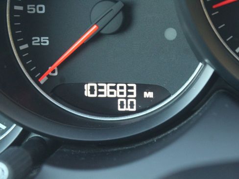 Used 2017 Porsche Cayenne Platinum Edition image 5