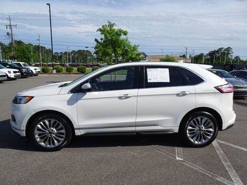 Used 2020 Ford Edge Titanium w/ Equipment Group 301A AWD/4WD image 7