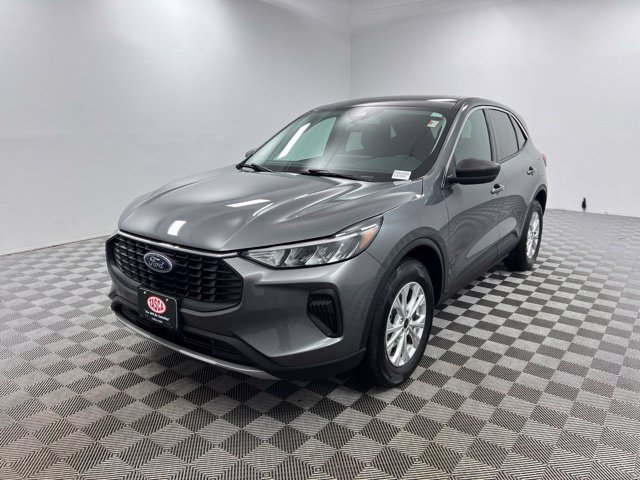 Used 2024 Ford Escape Active w/ Tech Pack #1 AWD/4WD image 2
