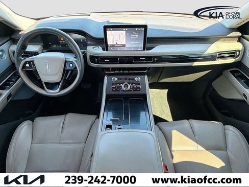 Used 2023 Lincoln Aviator Reserve w/ Equipment Group 201A image 17