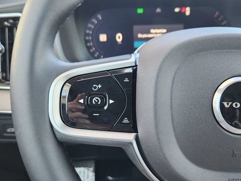 New 2026 Volvo XC90 B5 Core AWD/4WD image 16