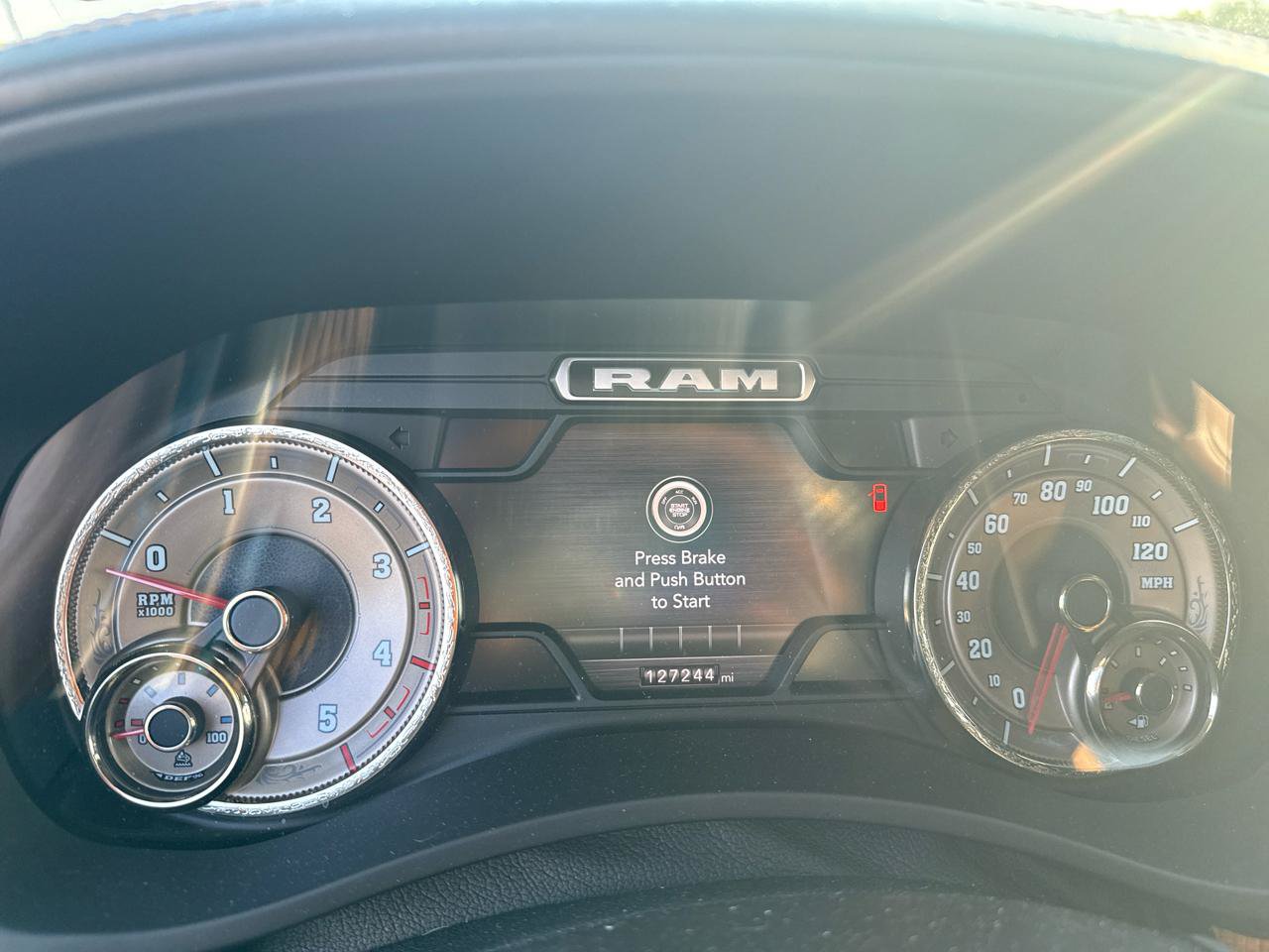 Used 2022 RAM 2500 Limited AWD/4WD image 14