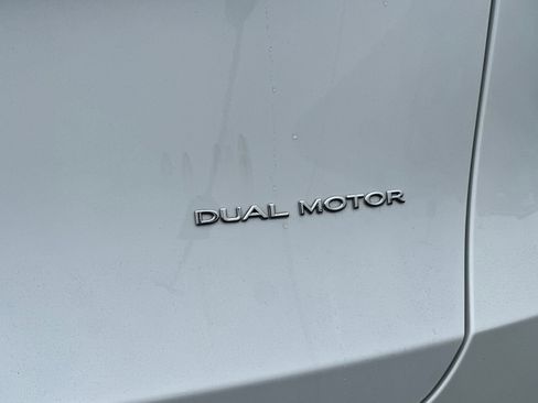 Used 2023 Tesla Model Y Long Range image 26