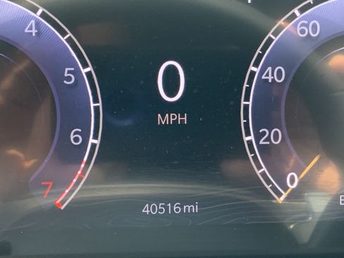Certified 2023 Jeep Grand Cherokee Laredo w/ Luxury Tech Group I RWD image 23