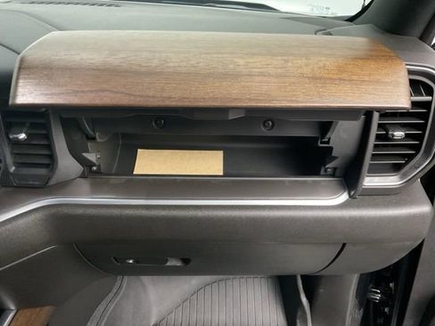 Certified 2023 Chevrolet Silverado 1500 High Country w/ Technology Package image 31